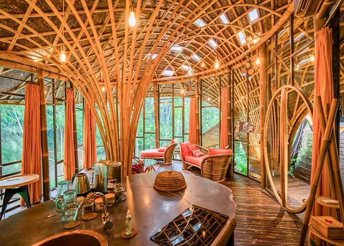 度假村 Bambu Indah 5*